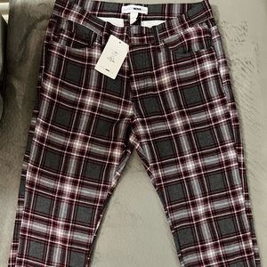 Plaid black and grey cropped pants 30/30